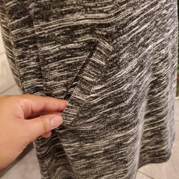 Dress - Picture 3 of 5